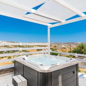 Studio with Spa Bath