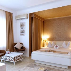 Double Room with large double bed