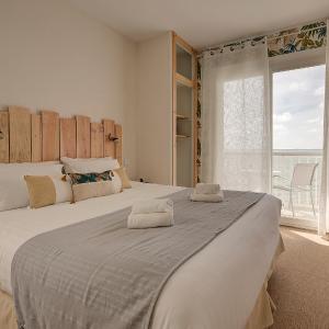 Deluxe Double Room with Sea View