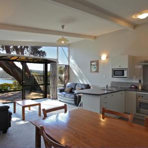 Premier Three-Bedroom Apartment (29-30)