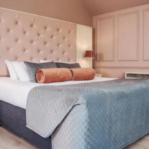 Superior King Suite