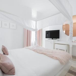 Exclusive Double Room with Balcony