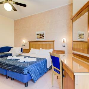 Triple Room with Balcony