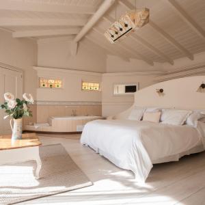 Suite (2 Adults)