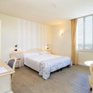 Triple Room with Sea View