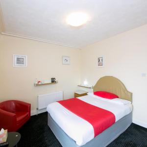 Double Room (1 Adult)