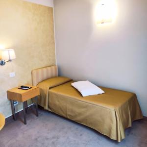 Small Single Room
