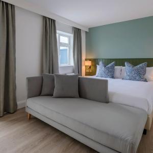 Superior Double or Twin Room with Terrace
