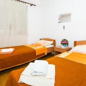 Twin Room with Shared Bathroom
