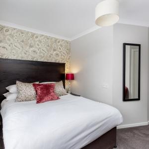 King Room with Shower