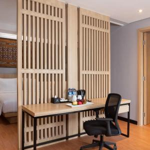 Junior SUite with Bath Tub and Shower - Smoking