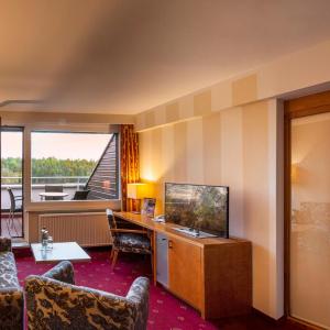 Suite with Mountain View