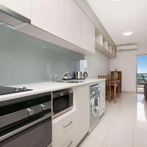 Apartment with Courtyard and Pool Access 