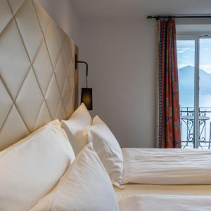 Double Room with Lake View or Partial Lake View