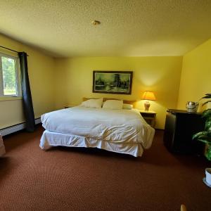 King Room - Non-Smoking