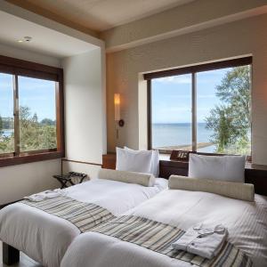 Deluxe Twin Room with Sea View