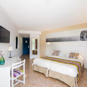 Double or Twin Room with Balcony