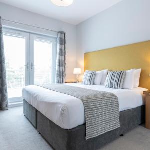 Two Bedroom Apartment at Hedgefield location