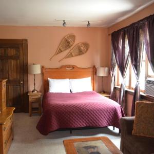 Queen Suite with Balcony
