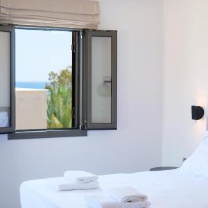 Family Suite with Partial Sea View