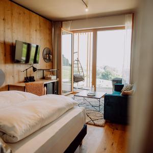 Double Room with Pool View