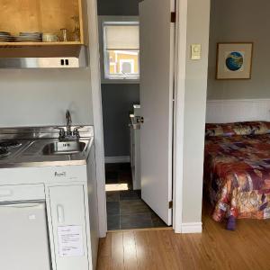 Small Double Room with Kitchenette