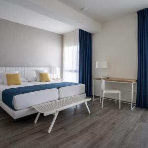 Superior Double Room (2 Adults)