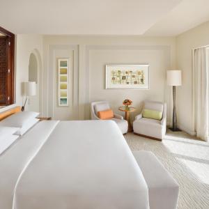 Suite with Lagoon View
