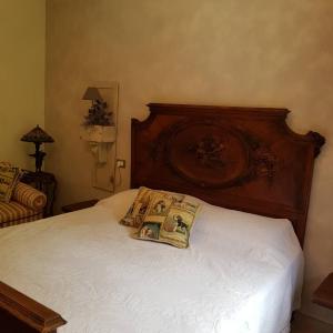 Deluxe Room (2 Adults + 1 Child)