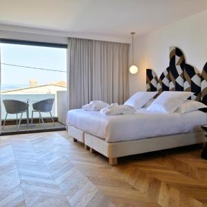 Superior Double Room with Terrace - Free Spa Access