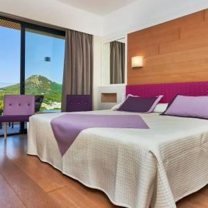 Twin Room with Sea View