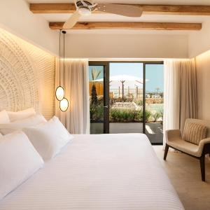 Superior Suite Sharing Pool