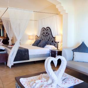 Colonial Club Colonial Jr. Suite Ocean Front (Adults Only, 18+) - Free Wifi