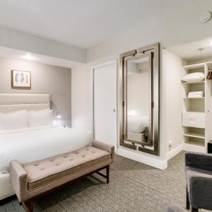 Accessible One Bedroom Suite