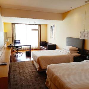 Twin Room - Enjoy 20% discount on Food & Soft Beverages (Except Weekends)