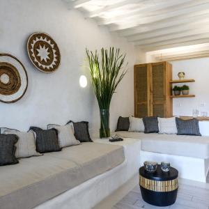 One Bedroom Suite with Sea View