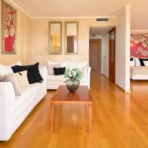 Junior Suite with Balcony and Sea View