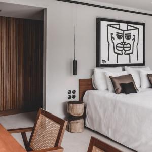  Signature Suite