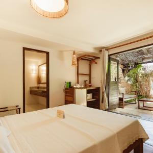Suite with Garden