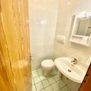 Double Room with Private External Bathroom