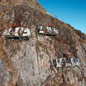 Pendant Capsule with Mountain View - Shuttle from and to Train Station Included