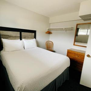Queen Room with Two Queen Beds - First Floor