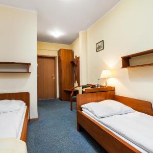Economy Room - Ground Floor with icerink view