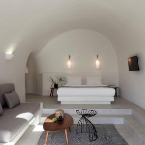  Executive Two-Bedroom Cave Suite	
