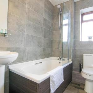 Deluxe Double Room with Extra Bed