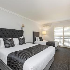 Superior Queen Room