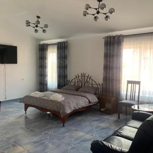 Deluxe Double Room with Shower