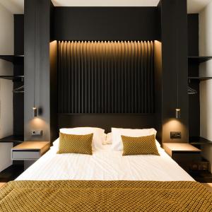 Double Room with Balcony-Patio View