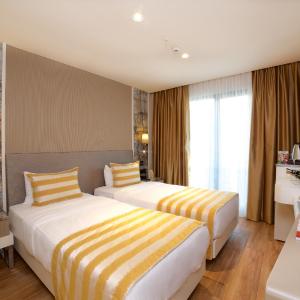 Superior Room with Twin Bed