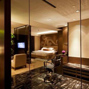 Grand King Room 